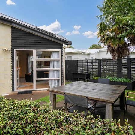 Sunny, Quiet, 2-Bedroom Unit In Fabulous Location! Cambridge Zewnętrze zdjęcie