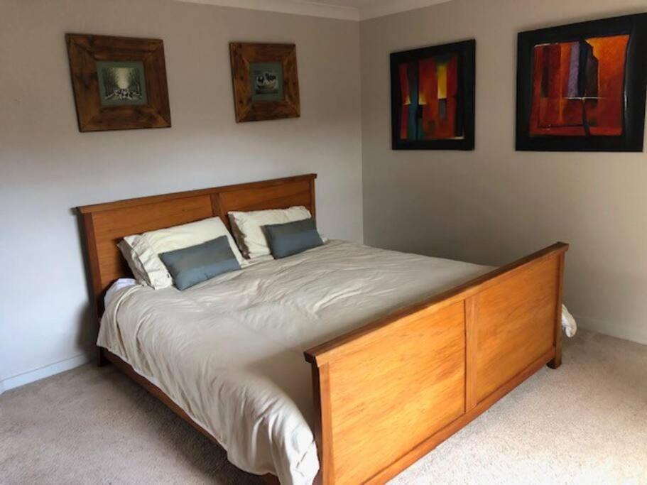 Sunny, Quiet, 2-Bedroom Unit In Fabulous Location! Cambridge Zewnętrze zdjęcie